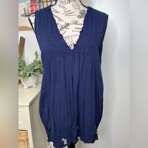 Love Stitch V-Neck Sleeveless Top